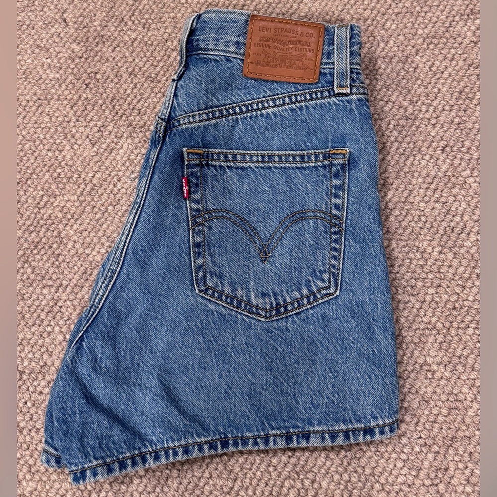 Levi’s High Loose Denim Shorts